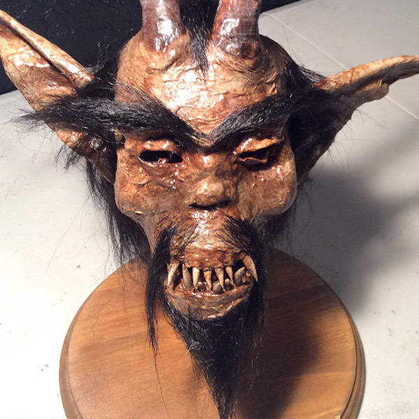 MUMMIFIED HEAD OF A MINOR DEMON